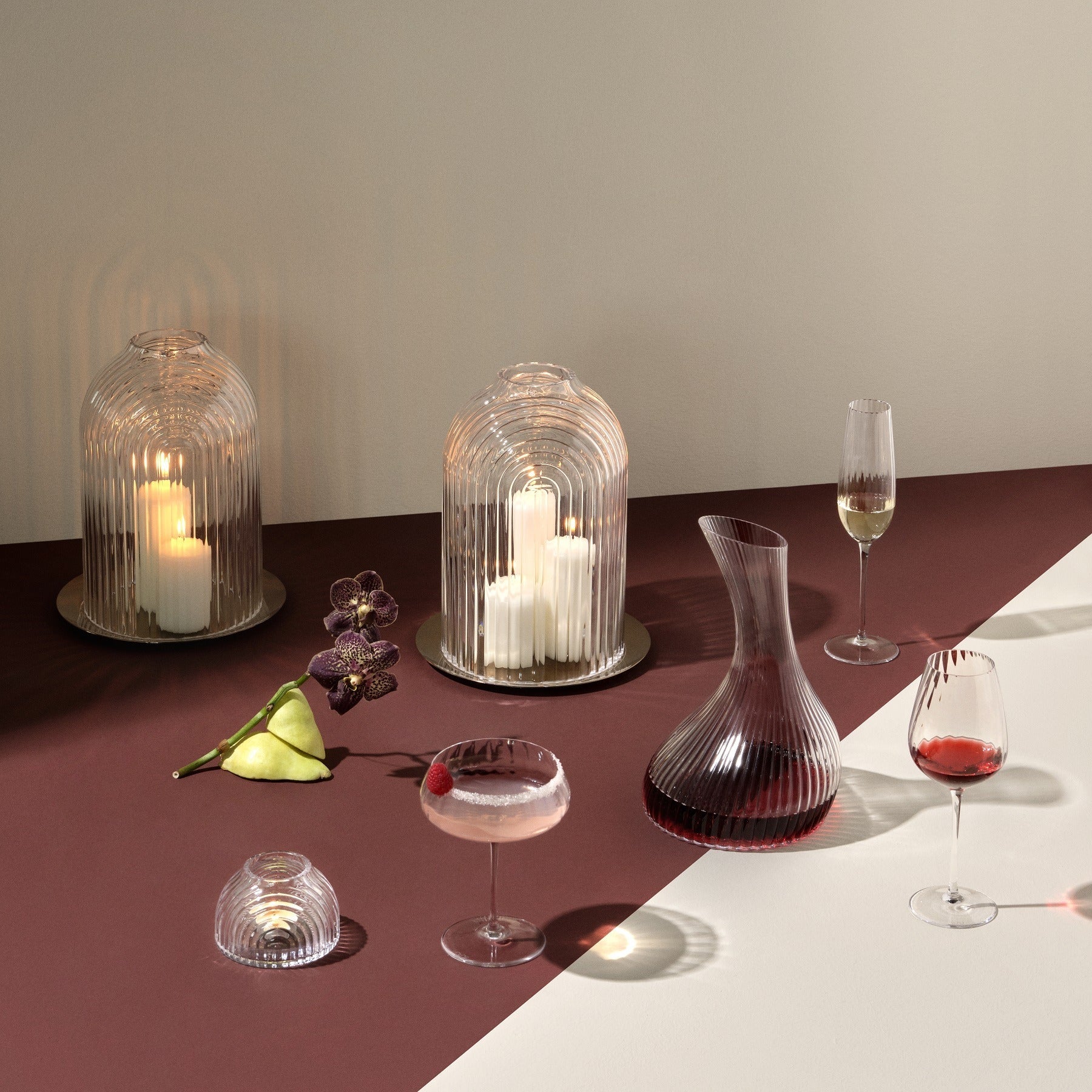 http://www.2modern.com/cdn/shop/files/nude-glass-round-up-red-wine-glass-set-of-2-view-add02.jpg?v=1695700267