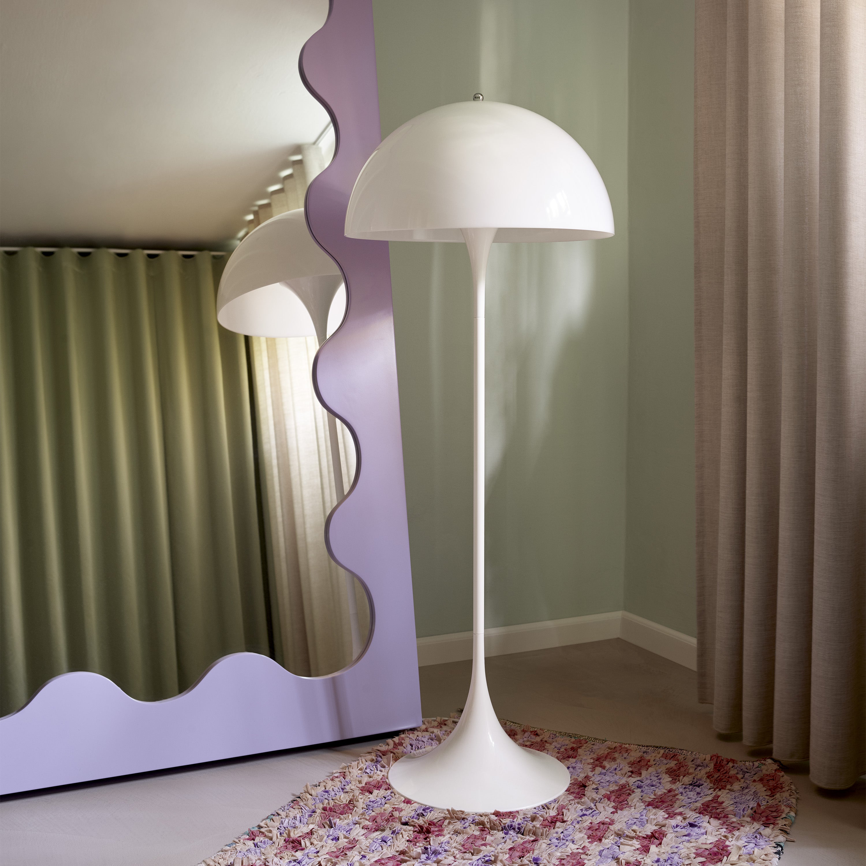 Louis Poulsen Panthella Floor Lamp, 10000155551