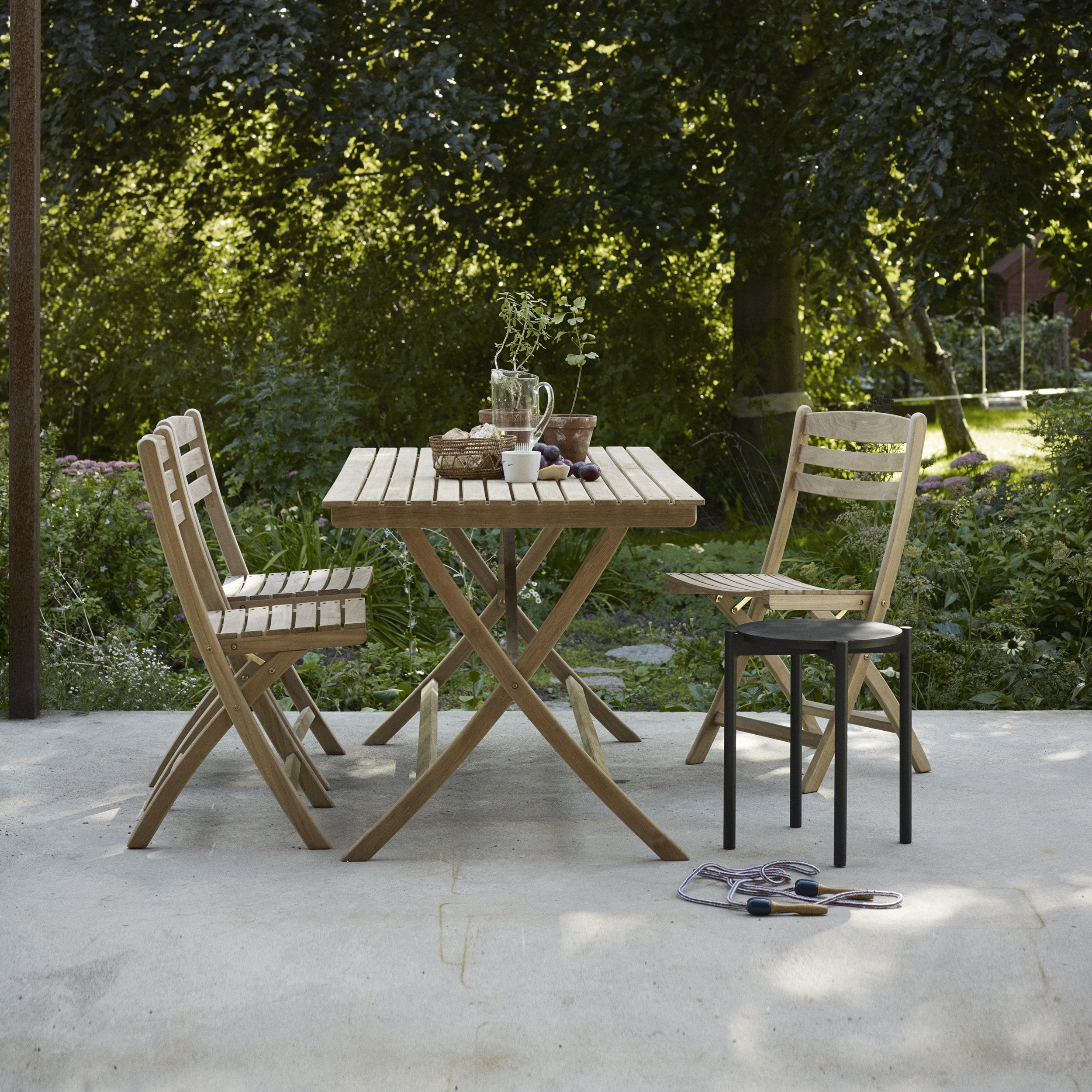 http://www.2modern.com/cdn/shop/products/skagerak-selandia-chair_view-add02.jpg?v=1642149298