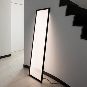 Discovery LED Floor Lamp