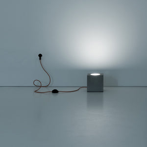 Q Floor Lamp