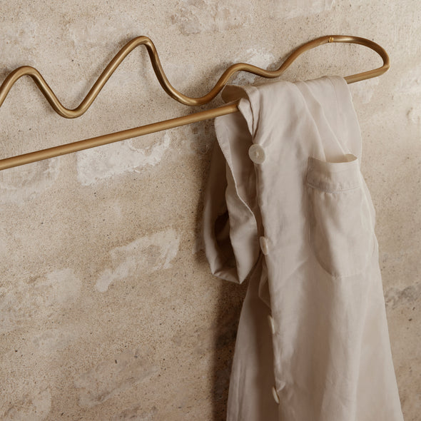 Curvature Towel Hanger