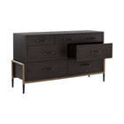 Weldrick Dresser