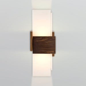 Acuo Wall Light